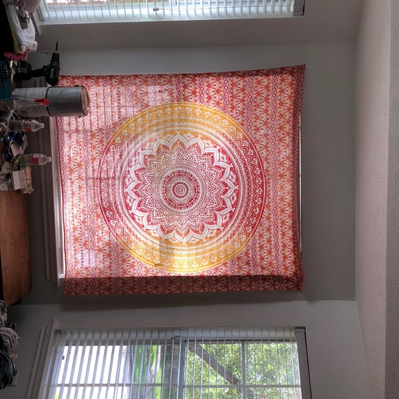 Hippie orange and red wall tapestry - Picture 3 of 3